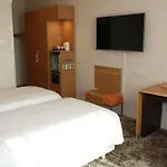 호텔 노보텔 이스트