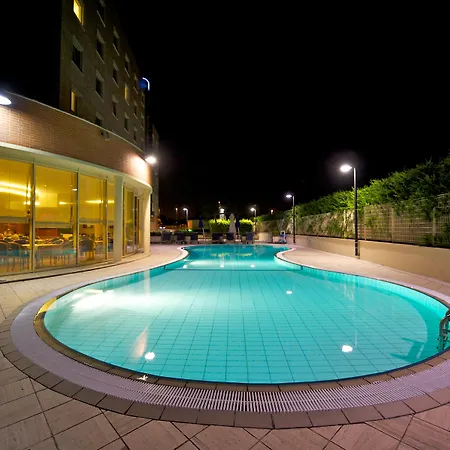 Hotel Novotel Est Řím