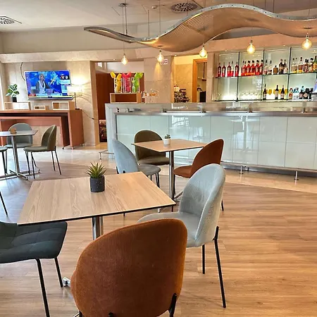 Novotel Est 4* רומא