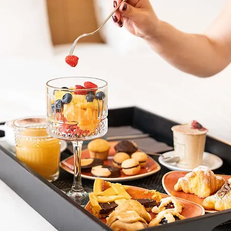 Ξενοδοχείο Novotel Est 4*